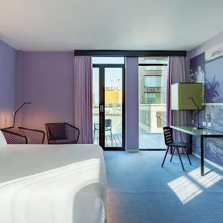 Mate Bruno, Hotel Rotterdam