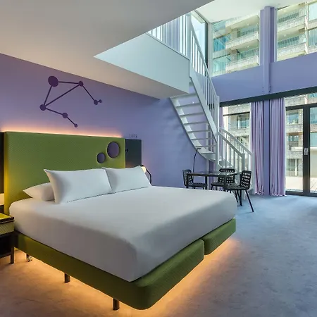 Mate Bruno, Hotel 4*