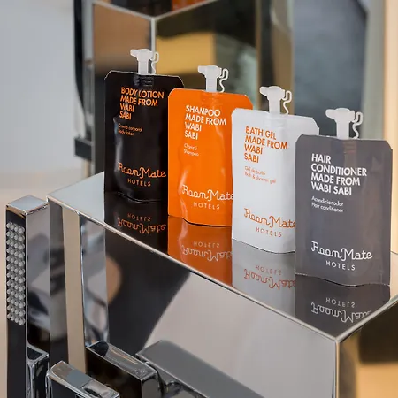 Mate Bruno, Hotel 4*