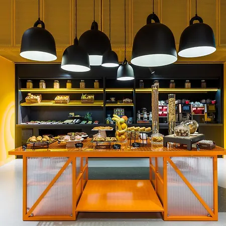 Hotel Mate Bruno, Rotterdam