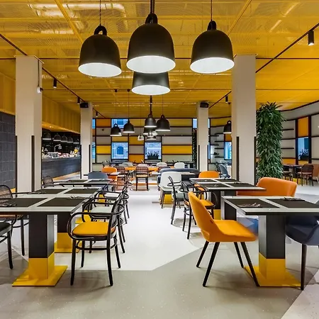 Mate Bruno, Szálloda 4*