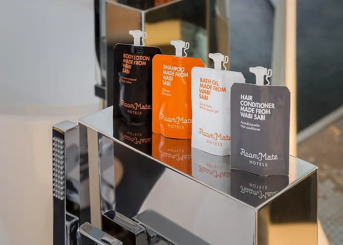 Mate Bruno, 酒店 4*